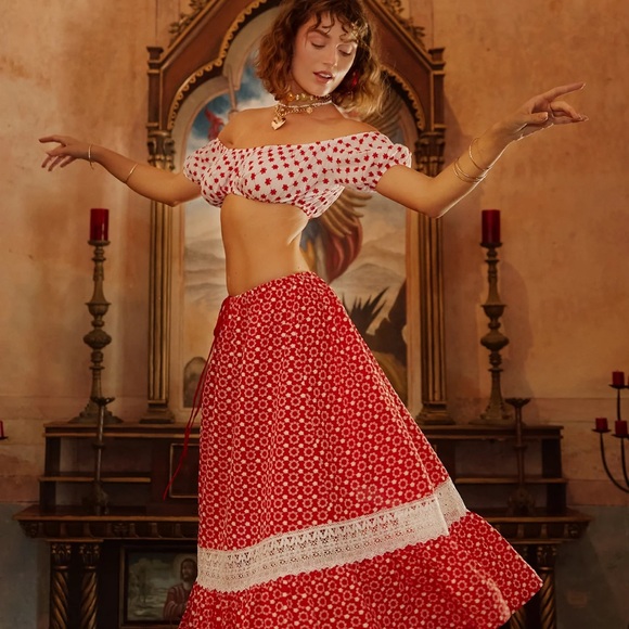 Adeirlina funshine set. Worn only one time. Retails for $350 - Picture 4 of 6